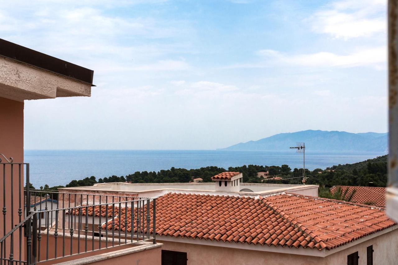 Uncle Leonard'S House Apartman Cala Gonone Kültér fotó