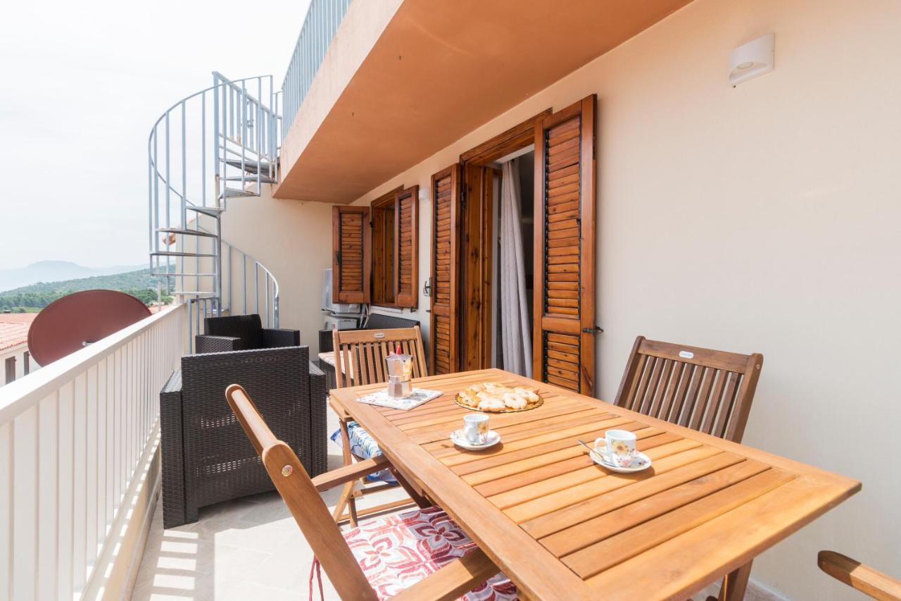 Uncle Leonard'S House Apartman Cala Gonone Kültér fotó